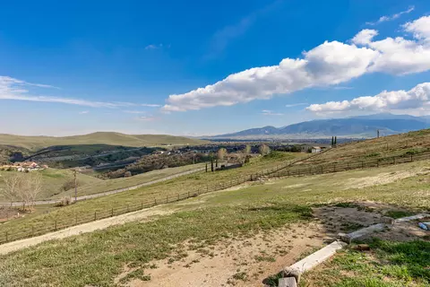 Exterior - 23300 Fir Dr, Tehachapi, CA 93561 photo 14 of 14