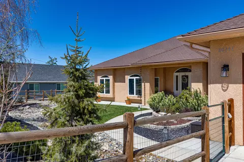 28141 Stallion Springs Dr, Tehachapi, CA 93561 photo 3