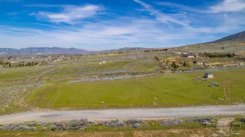 Navajo Street, Tehachapi, CA 93561 photo 5