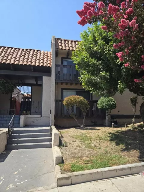 719 Eucalyptus Ave N #1B, Inglewood, CA 90302