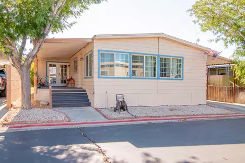 3524 Avenue R Spc 73 E #., Palmdale, CA 93550