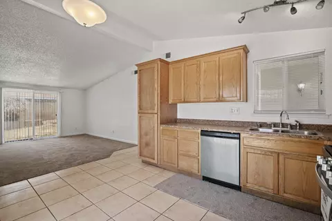 44322 Gingham Ave, Lancaster, CA 93535 photo 35