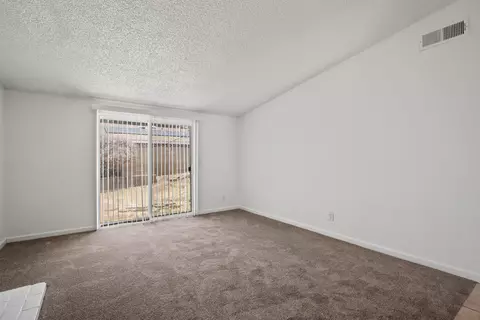 44322 Gingham Ave, Lancaster, CA 93535 photo 17