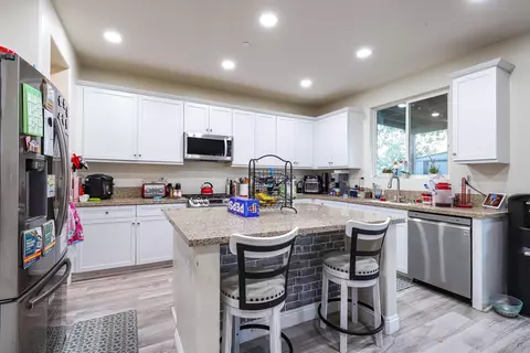 3360 Leopard Ct, Rosamond, CA 93560 photo 21