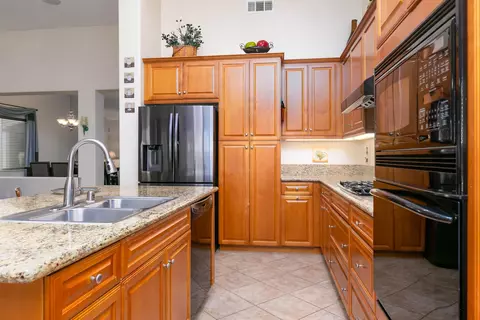 44527 Chaparral Dr, Lancaster, CA 93536 photo 18