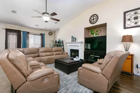44527 Chaparral Dr, Lancaster, CA 93536 photo 12