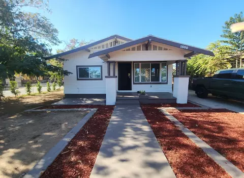 1500 Palm Dr, Bakersfield, CA 93305