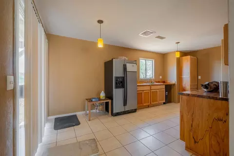17152 Valeport Ave, Lancaster, CA 93535 photo 11