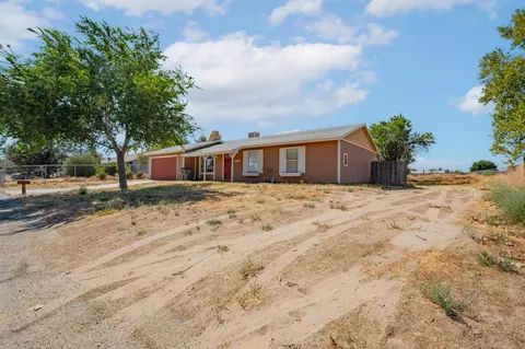 17152 Valeport Ave, Lancaster, CA 93535 photo 3