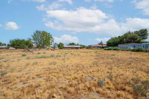 17152 Valeport Ave, Lancaster, CA 93535 photo 6