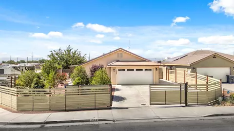1334 Richfield Ave, Rosamond, CA 93560