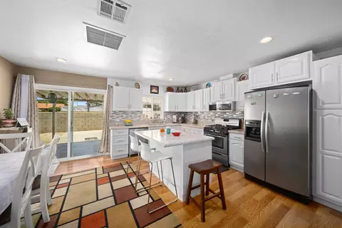 42810 Yew St, Lancaster, CA 93536 photo 13