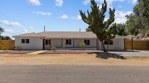 4522 Ave L 6 W, Quartz Hill, CA 93536