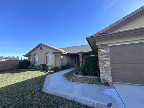 4512 N2 W, Palmdale, CA 93551