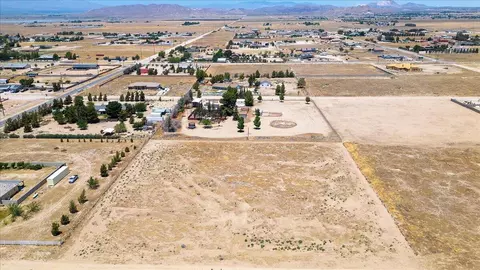 Ave A4 Vic 70 Stw, Lancaster, CA 93536