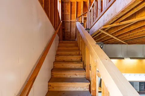 Entry Way - 22830 Tom Ct, Tehachapi, CA 93561 photo 6 of 6