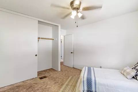 Bedroom - 22830 Tom Ct, Tehachapi, CA 93561 photo 2 of 5
