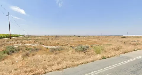 Lerdo Highway & Riverside St W, Shafter, CA 93263 photo 3