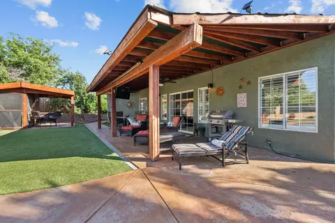 42110 Capistrano Pl, Lancaster, CA 93536 photo 48