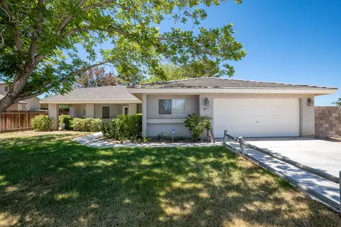 21941 Conklin Blvd, California City, CA 93505