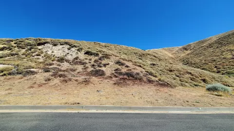Littlehorn Drive, Lake Elizabeth, CA 93532