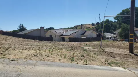 Cutwood Rd, Lake Elizabeth, CA 93532