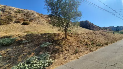 Silver St, Val Verde, CA 91384 photo 6