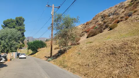 Silver St, Val Verde, CA 91384 photo 2
