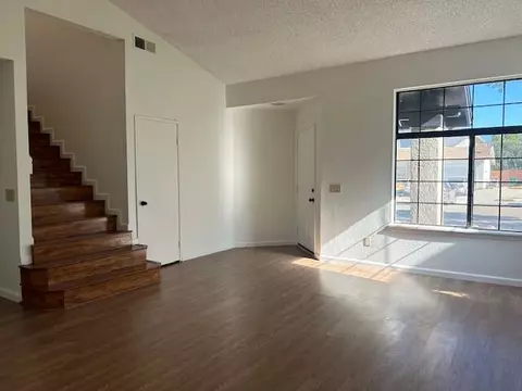 628 Jackman St E, Lancaster, CA 93535 photo 3
