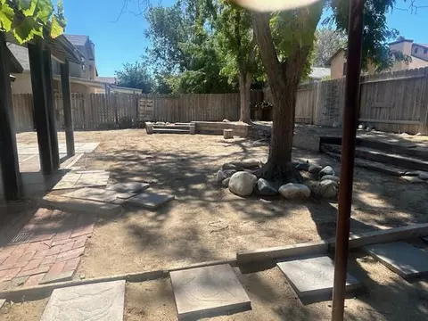 628 Jackman St E, Lancaster, CA 93535 photo 36