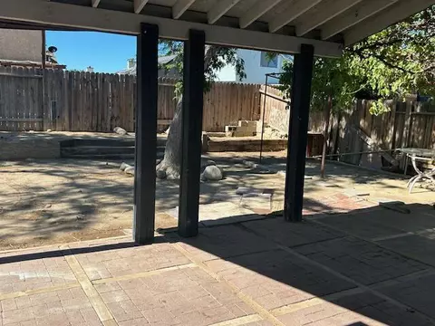 628 Jackman St E, Lancaster, CA 93535 photo 40