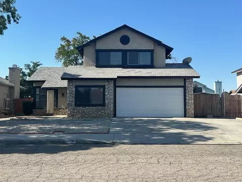 628 Jackman St E, Lancaster, CA 93535 photo 2