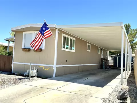 2012 Windbreak Dr #23, Rosamond, CA 93560 photo 2