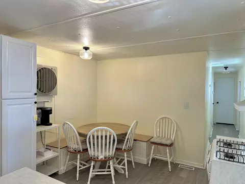 2012 Windbreak Dr #23, Rosamond, CA 93560 photo 12