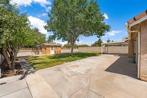 Exterior - 44327 Freer Way, Lancaster, CA 93536 photo 8 of 9