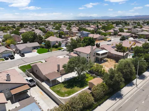 View/Area - 44327 Freer Way, Lancaster, CA 93536 photo 3 of 3