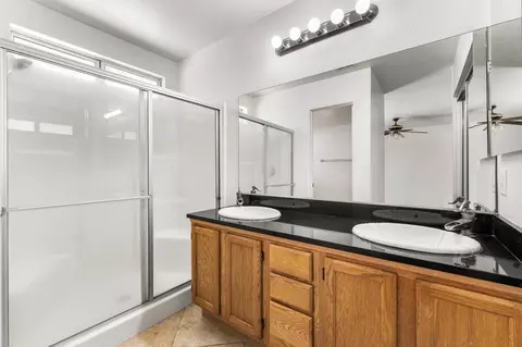Bath - 44327 Freer Way, Lancaster, CA 93536 photo 1 of 3