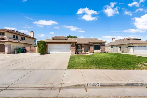 Exterior - 44327 Freer Way, Lancaster, CA 93536 photo 3 of 9