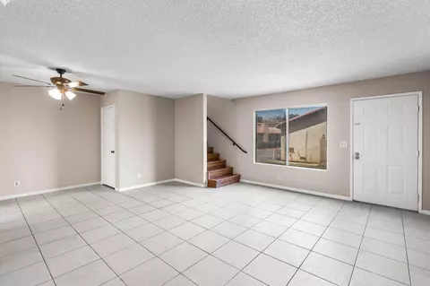 38000 17 St #13, Palmdale, CA 93550