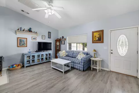 18270 Basil Dr, Tehachapi, CA 93561 photo 7
