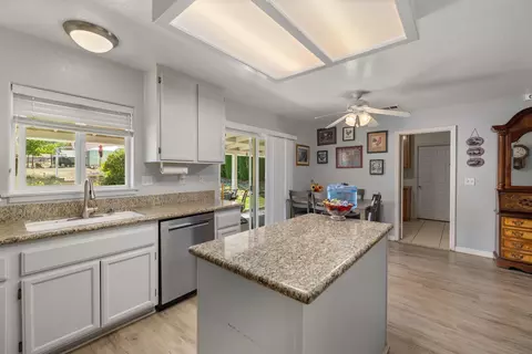 18270 Basil Dr, Tehachapi, CA 93561 photo 12