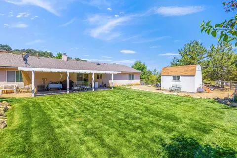 18270 Basil Dr, Tehachapi, CA 93561 photo 30