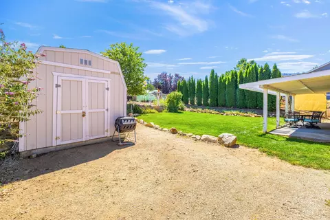 18270 Basil Dr, Tehachapi, CA 93561 photo 32