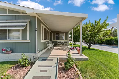 45465 25th St E #26, Lancaster, CA 93535 photo 3