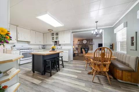 728 Ave S W, Palmdale, CA 93551 photo 9