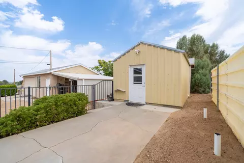 728 Ave S W, Palmdale, CA 93551 photo 31