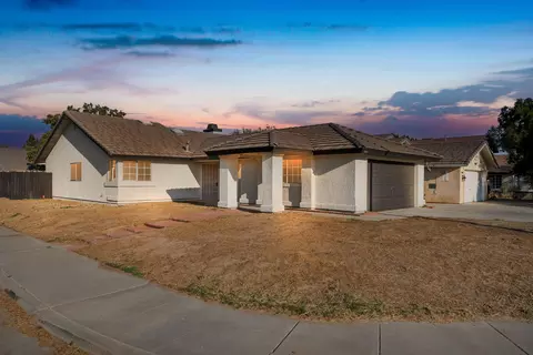 3440 35th St W, Rosamond, CA 93560