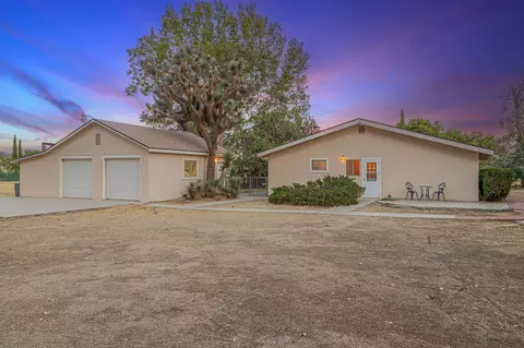 43040 41st St W, Lancaster, CA 93536 photo 2