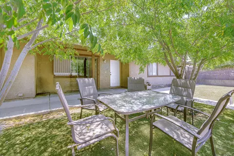 Exterior - 40704 163rd St E, Lancaster, CA 93535 photo 5 of 10