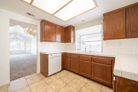 44544 Sandhurst Ln, Lancaster, CA 93536 photo 7
